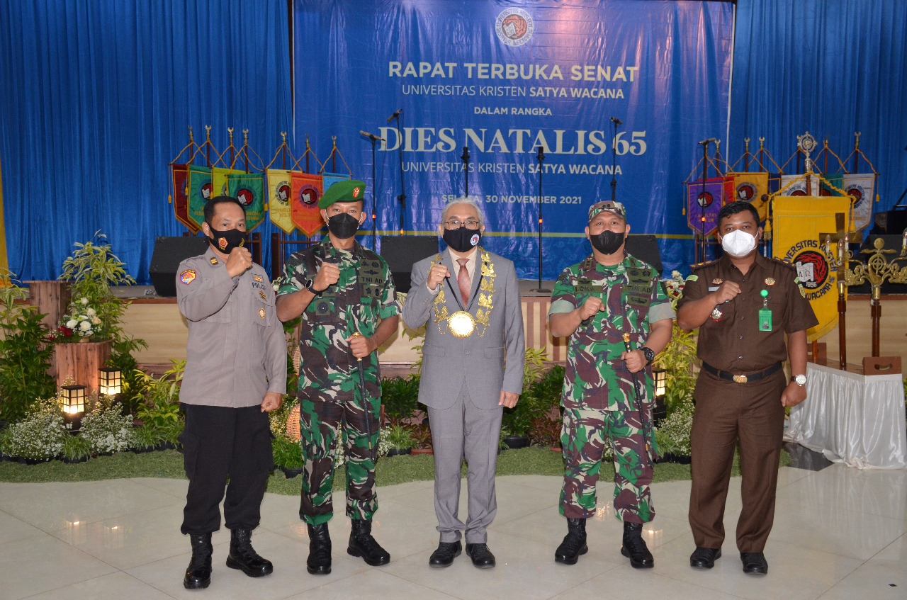 Danrem 073/Makutarama Hadiri Rapat Terbuka Senat UKSW Dalam Rangkaian Dies Natalis UKSW Ke-65